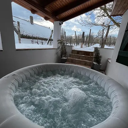 Semesterbostad Valyog Kucko